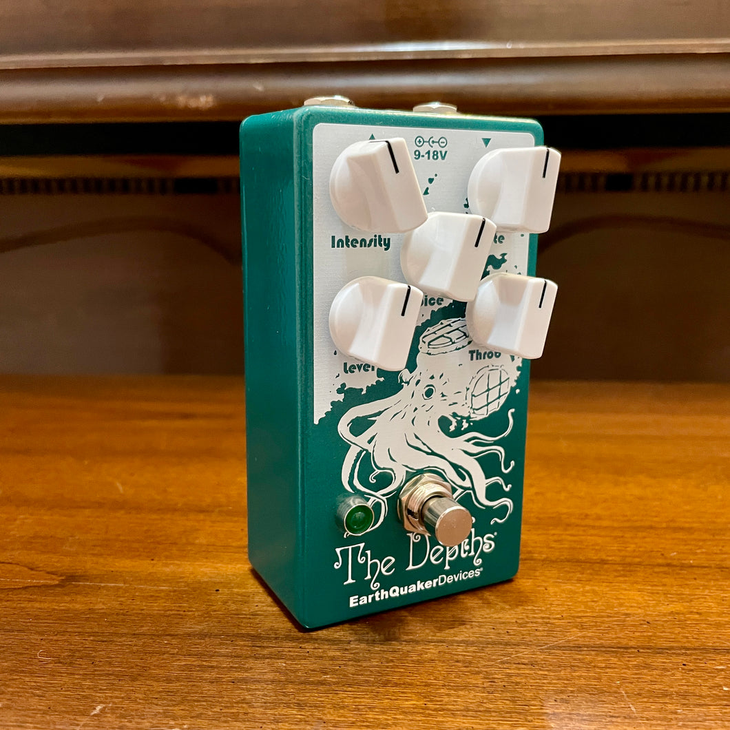 New! EarthQuaker Devices The Depths V2 Analog Optical Vibe Machine