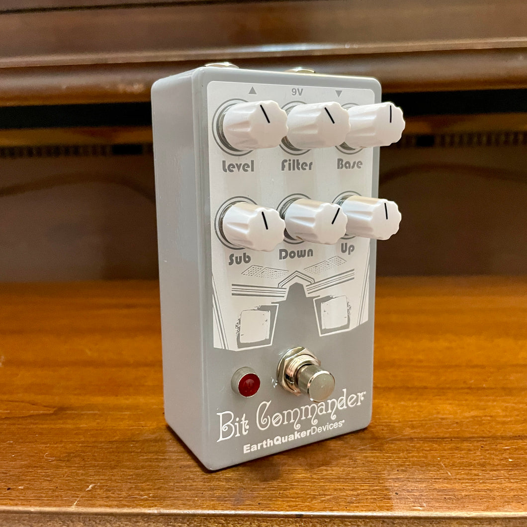 New! EarthQuaker Devices Bit Commander V2 Analog Octave Synth
