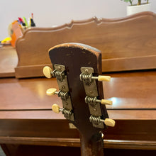 Load image into Gallery viewer, 1933 Epiphone Olympic Archtop
