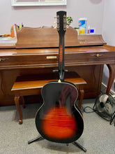 Load image into Gallery viewer, 1960's Harmony Monterey H950 Archtop
