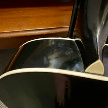 Load image into Gallery viewer, 1960's Harmony Monterey H950 Archtop
