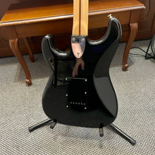Load image into Gallery viewer, 1989 Squier Stratocaster USA Black
