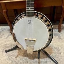 Load image into Gallery viewer, Used Deering Boston Series  6 String Banjo
