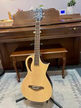 Load image into Gallery viewer, Used Peavey Composer 3/4
