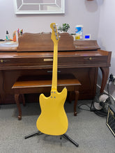Load image into Gallery viewer, Used Warren Ellis 2P Tenor Baritone Electric White
