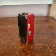 Load image into Gallery viewer, Used CNZ Audio VTR-20 Tremolo
