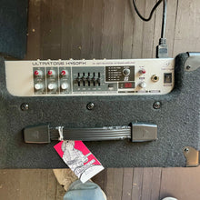 Load image into Gallery viewer, Used Behringer Ultratone K450FX Keyboard Vocal amp
