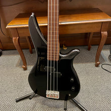 Load image into Gallery viewer, Used Yamaha RBX260F Fretless Bass Black
