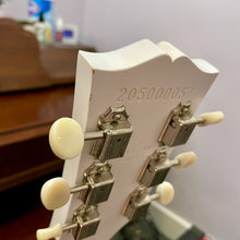 Load image into Gallery viewer, 2020 Gibson Les Paul Special Tribute White

