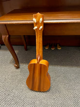 Load image into Gallery viewer, Kamaka Soprano Ukulele
