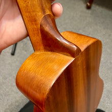 Load image into Gallery viewer, Kamaka Soprano Ukulele
