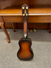 Load image into Gallery viewer, 1960's Silvertone Soprano Ukulele
