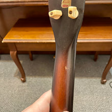 Load image into Gallery viewer, 1960's Silvertone Soprano Ukulele
