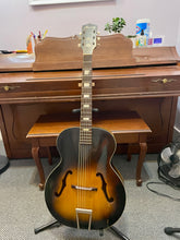 Load image into Gallery viewer, 1950's Harmony Master H945 Archtop

