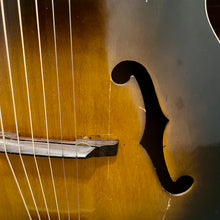 Load image into Gallery viewer, 1950's Harmony Master H945 Archtop
