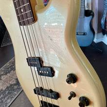 Load image into Gallery viewer, 1985 Fender Jazz Bass Special MIJ
