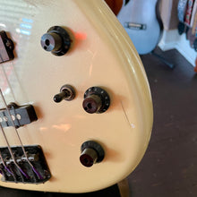 Load image into Gallery viewer, 1985 Fender Jazz Bass Special MIJ
