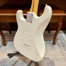 Load image into Gallery viewer, 1992-1993 Fender Squier Official Wayne&#39;s World Stratocaster
