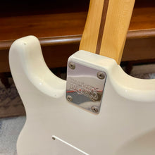 Load image into Gallery viewer, 1992-1993 Fender Squier Official Wayne&#39;s World Stratocaster
