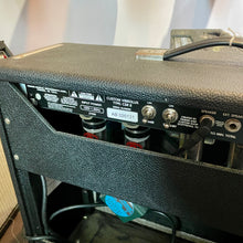 Load image into Gallery viewer, 1990 Fender Custom Vibrolux Reverb
