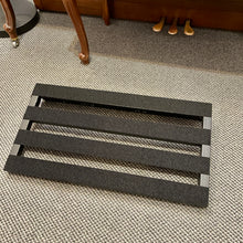 Load image into Gallery viewer, Used Pedaltrain Classic 2
