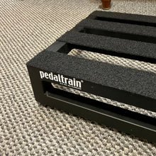 Load image into Gallery viewer, Used Pedaltrain Classic 2
