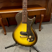 Load image into Gallery viewer, 1959 Gibson Melody Maker 3/4
