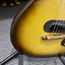Load image into Gallery viewer, 1959 Gibson Melody Maker 3/4
