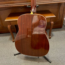 Load image into Gallery viewer, 1960's Harmony Sovereign H1270 12 string
