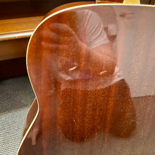 Load image into Gallery viewer, 1960's Harmony Sovereign H1270 12 string
