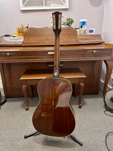 Load image into Gallery viewer, 1961 Gibson LG-1
