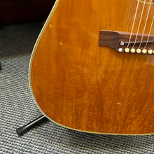 Load image into Gallery viewer, 1968 Gibson Country Western Natural
