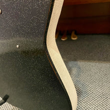 Load image into Gallery viewer, 1960's Silvertone 1448 Electric

