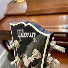 Load image into Gallery viewer, 2007 Gibson First Edition Les Paul Robot Guitar
