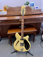 Load image into Gallery viewer, 1978 Rickenbacker 360/12 Rare Whiteglo
