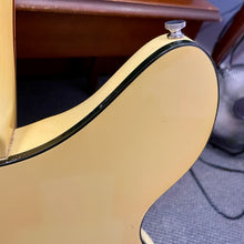 Load image into Gallery viewer, 1978 Rickenbacker 360/12 Rare Whiteglo
