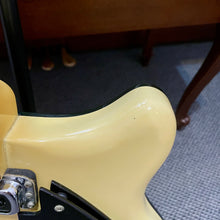 Load image into Gallery viewer, 1978 Rickenbacker 360/12 Rare Whiteglo
