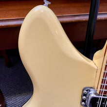 Load image into Gallery viewer, 1978 Rickenbacker 360/12 Rare Whiteglo
