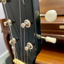 Load image into Gallery viewer, 1959 Supro Thunderstick Silverburst

