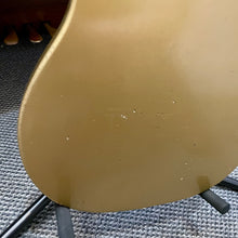 Load image into Gallery viewer, 1962 Supro 3033s Gold
