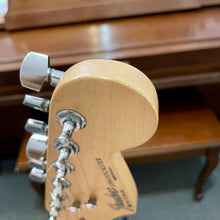 Load image into Gallery viewer, 1993 Fender American Standard Stratocaster
