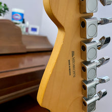 Load image into Gallery viewer, 2018 Fender Standard Stratocaster White
