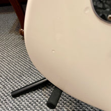 Load image into Gallery viewer, 2018 Fender Standard Stratocaster White
