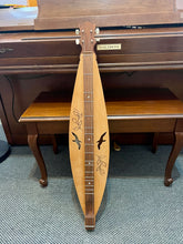 Load image into Gallery viewer, 2008 Robbins Handmade Dulcimer
