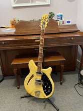 Load image into Gallery viewer, 1978 Rickenbacker 360/12 Rare Whiteglo
