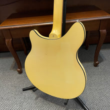 Load image into Gallery viewer, 1978 Rickenbacker 360/12 Rare Whiteglo
