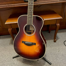 Load image into Gallery viewer, Like New! Yamaha LS-TA TransAcoustic
