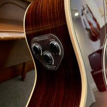 Load image into Gallery viewer, Like New! Yamaha LS-TA TransAcoustic
