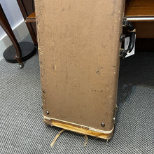 Load image into Gallery viewer, 1958 to mid 1959 Fender Tweed Strat Case
