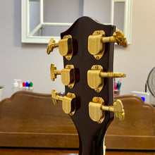 Load image into Gallery viewer, 2005 Gretsch &#39;62 Country Classic
